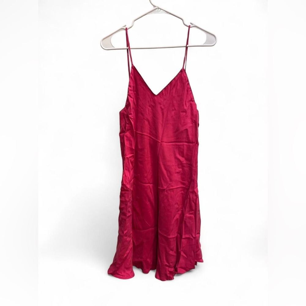 Elegant vintage hot pink Chemise